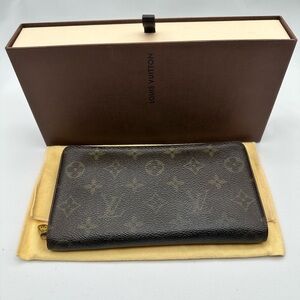 Louis Vuitton Wallet